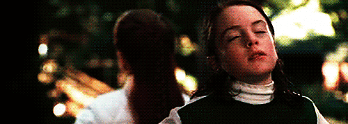 Lindsay Lohan looks at her twin for the first time in The Parent Trap.